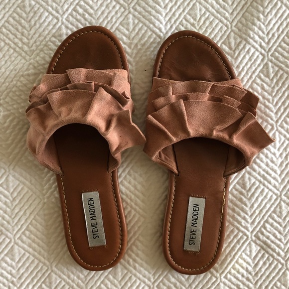 Steve Madden Shoes - Gently loved Steve Madden suede raffle sandals